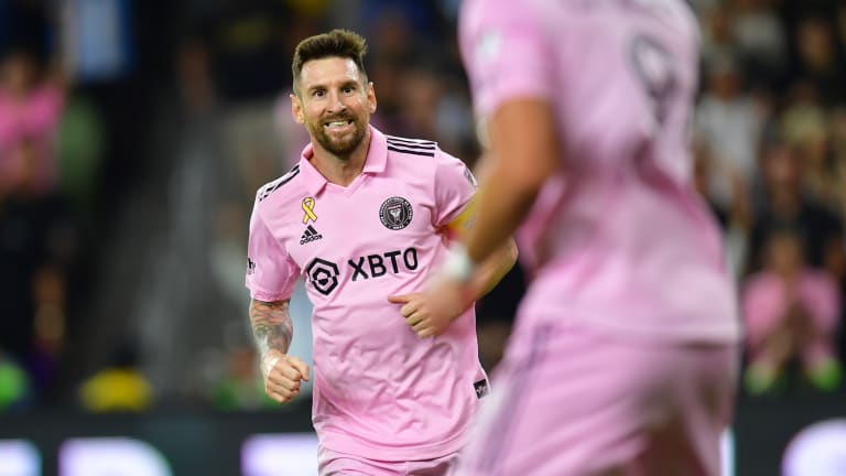 Messi visita LA, se lleva victoria y el aprecio de los famosos
